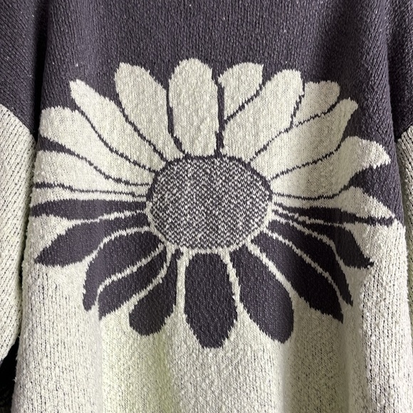 NWOT Free People In Bloom Oversized Sweater Floral Print Soft Cozy Boho S Green - Picture 6 of 12